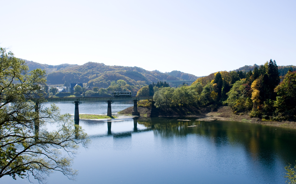 錦秋の錦秋湖