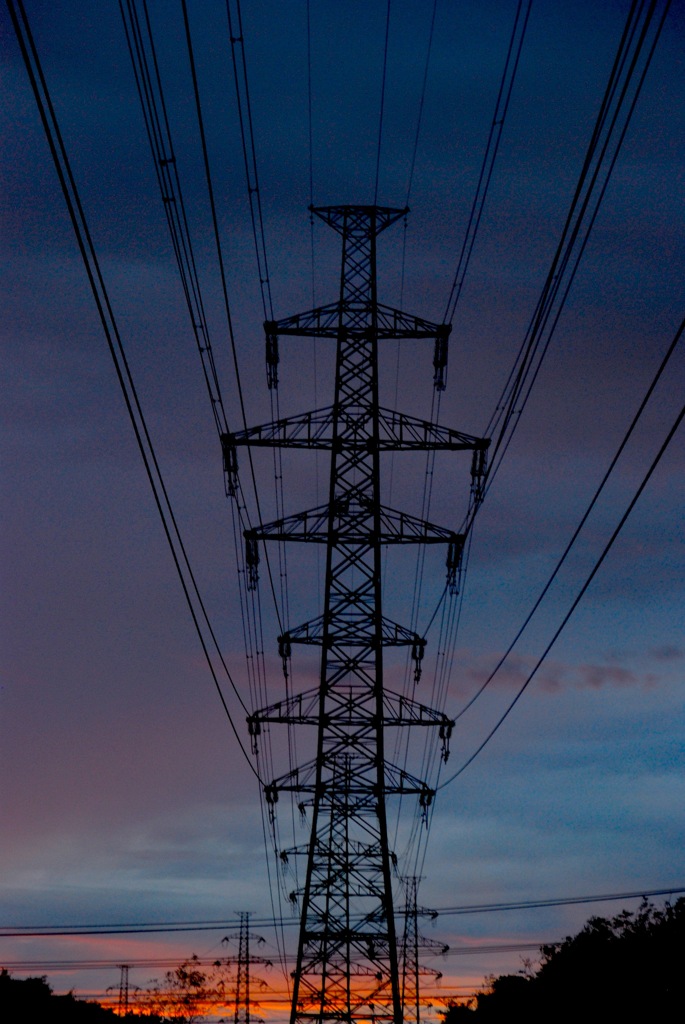 送電線ラッシュ