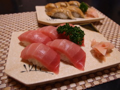 中トロにぎり