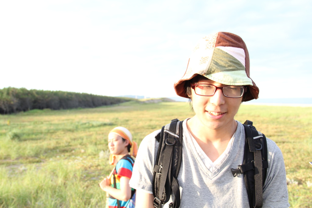 朝日に照らされて。