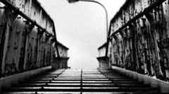 歩道橋って最近あんま見ない