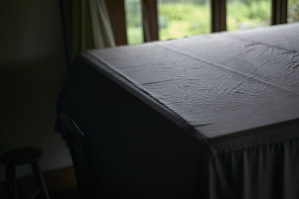 ピアノの上の静寂