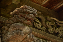 霊松寺山門の木鼻２