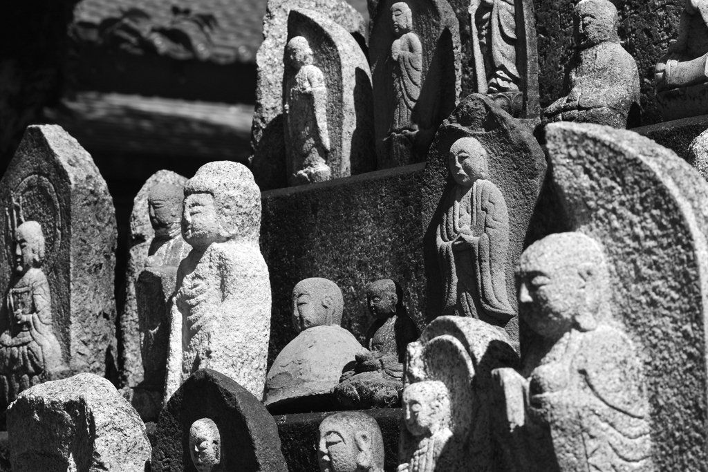壬生寺の石仏たち