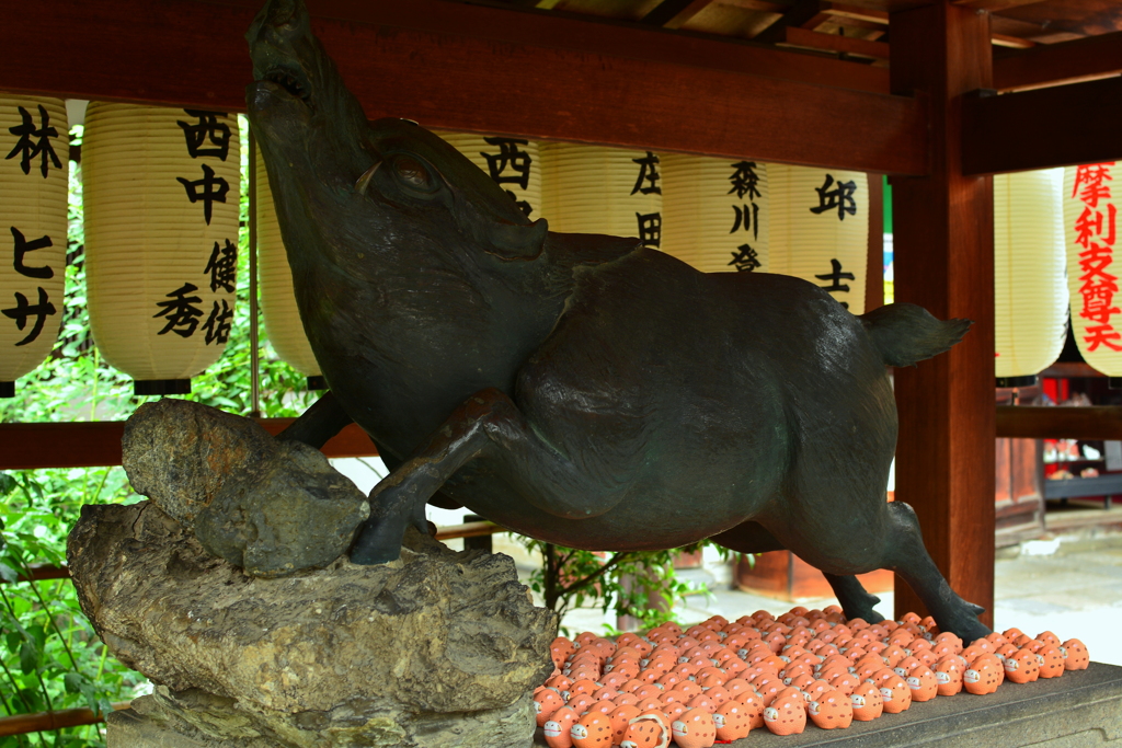 建仁寺禅居庵・いのしし像