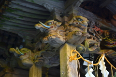 三社明神堂の木鼻