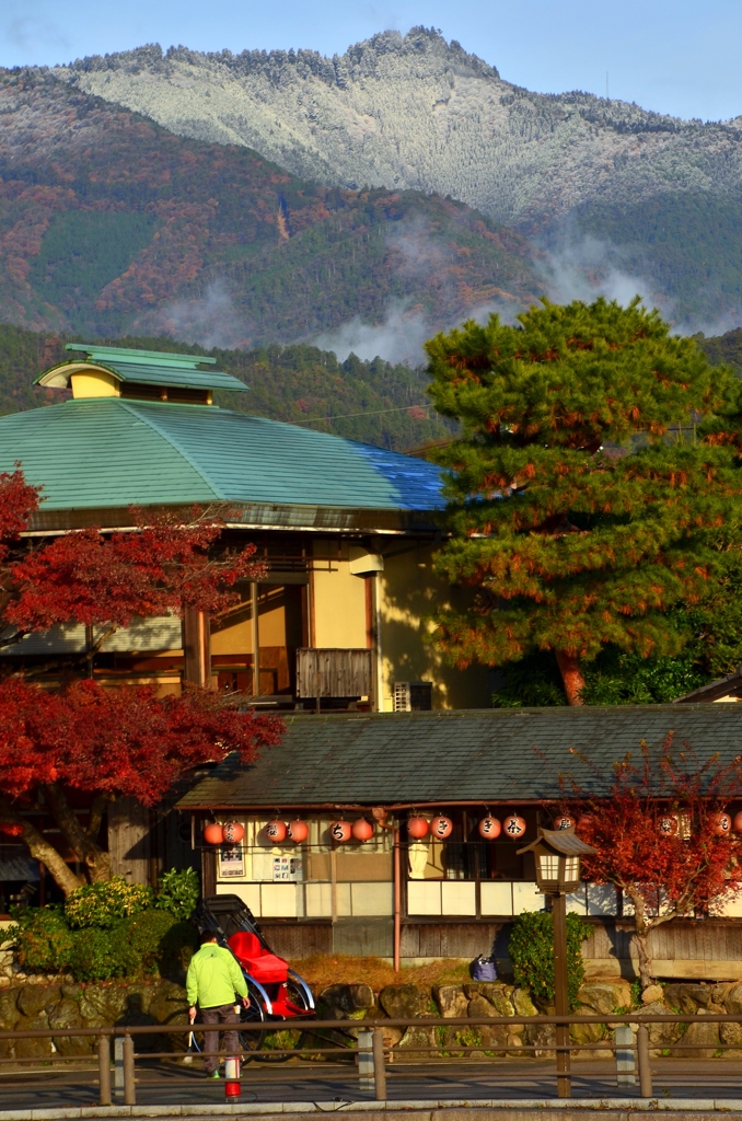 愛宕山冠雪