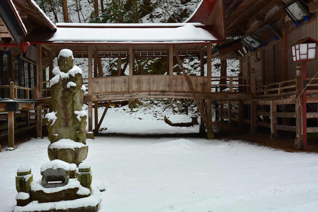 仏崎山観音寺の冬
