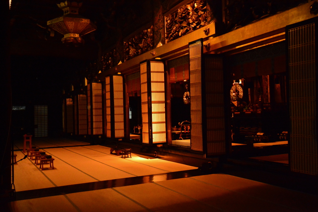 西本願寺・阿弥陀堂内部
