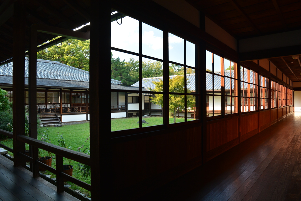 閑院宮邸跡・中庭