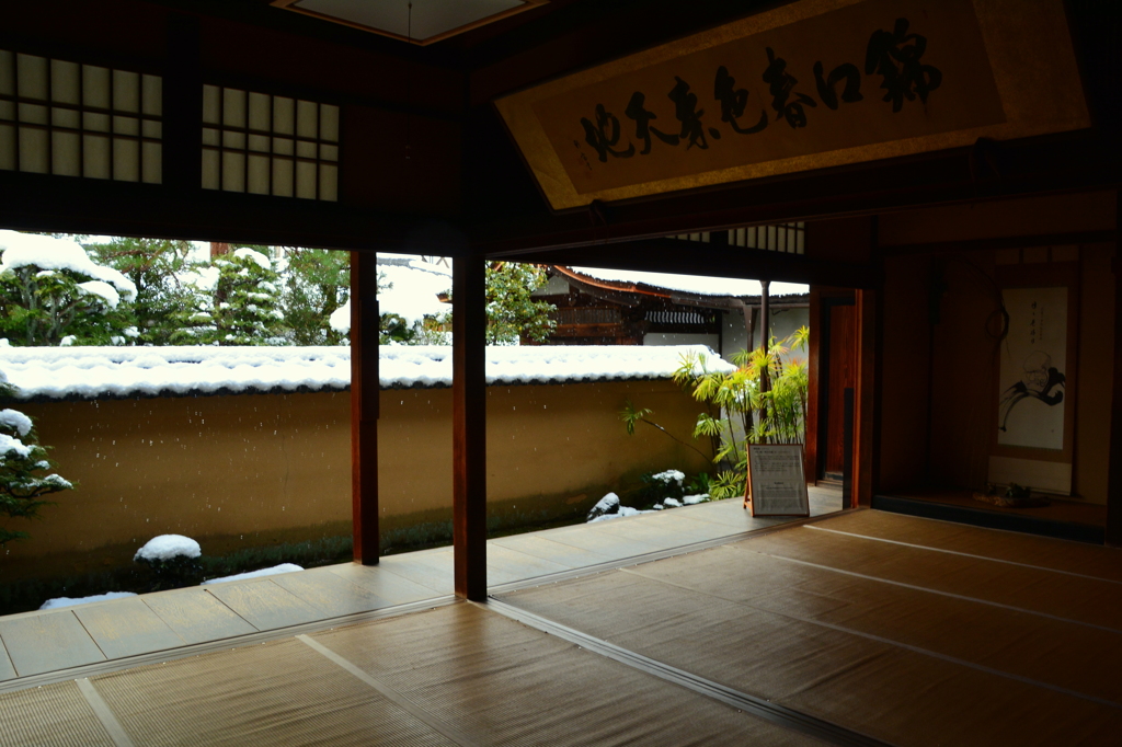 大徳寺龍源院書院・雪景