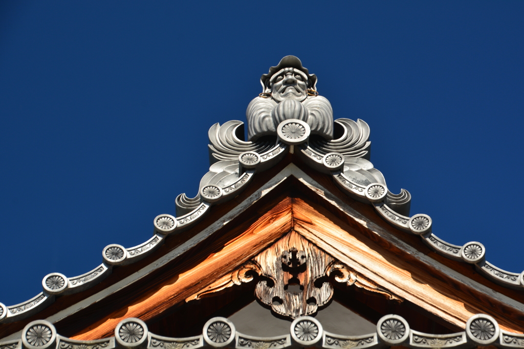 達磨寺達磨堂・鬼瓦３
