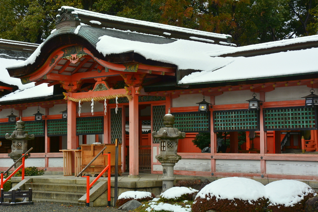 西院春日神社の冬