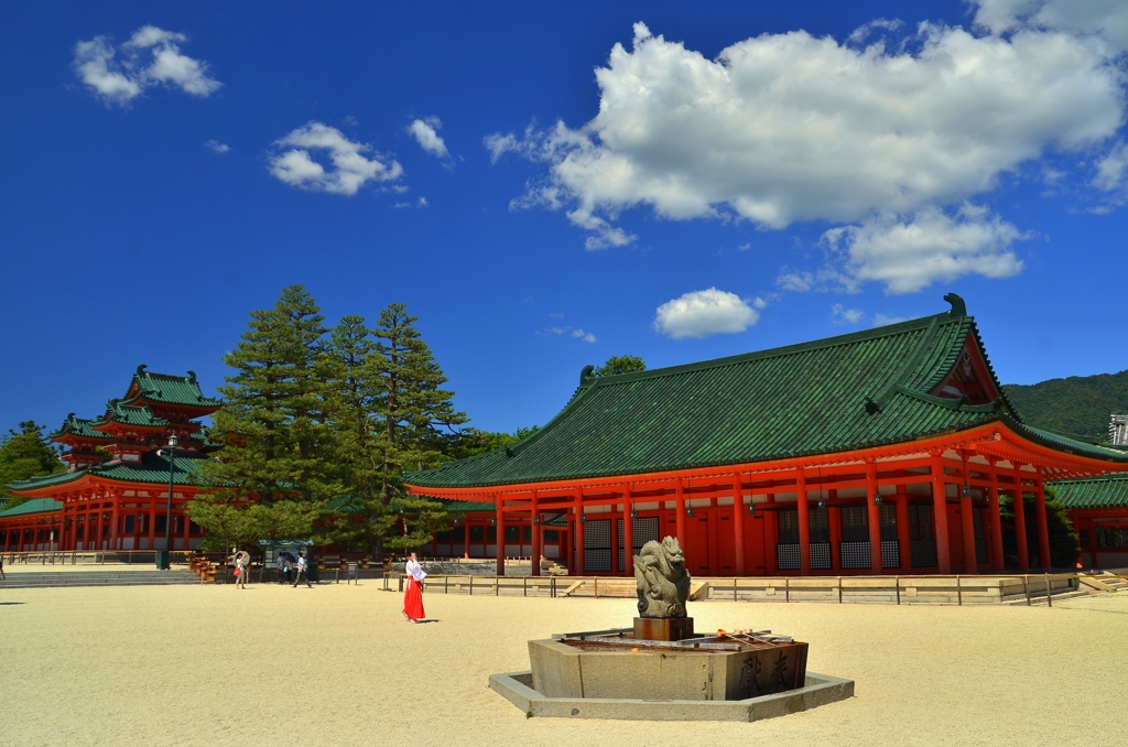平安神宮・神楽殿