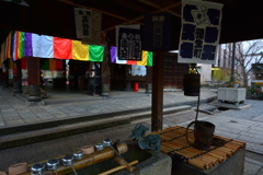 六角堂・手水舎より３