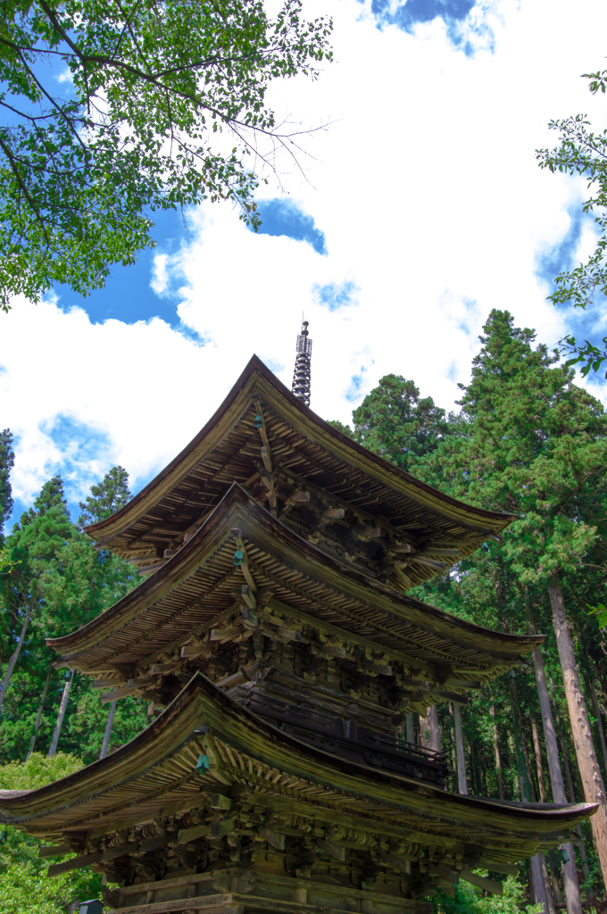 お空に向かって、ズーン。