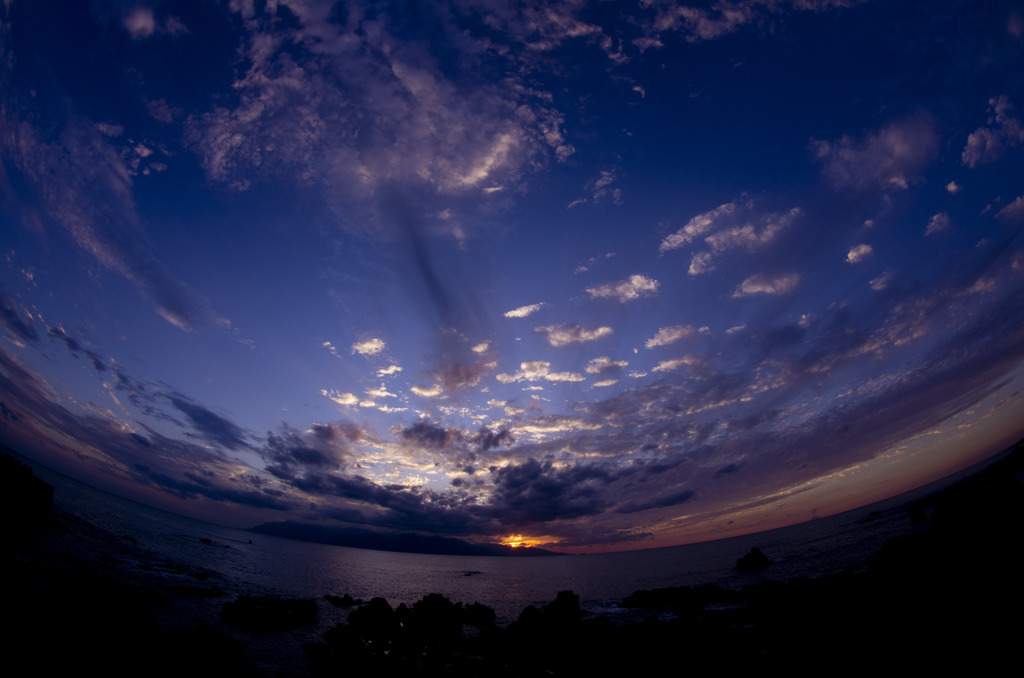 屋久島に沈む夕陽