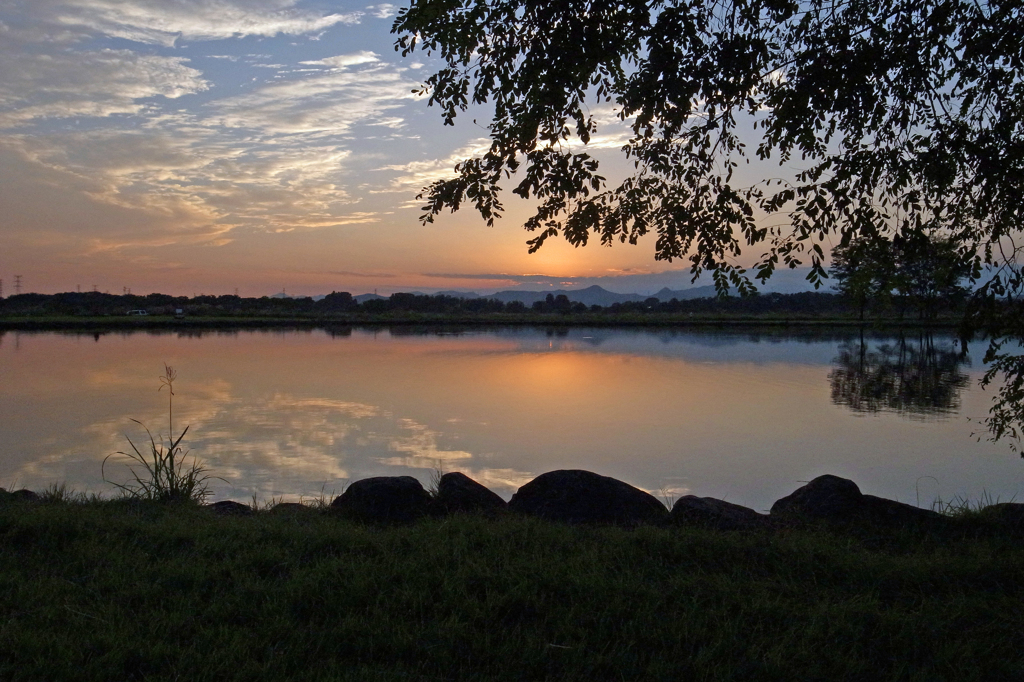 近所の公園の夕焼けの様子