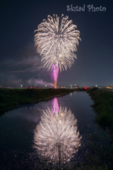 シンメトリックな花火2