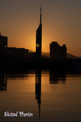 シルエットタワー