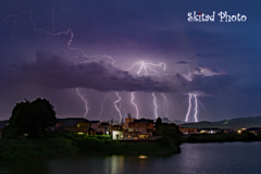 今夜の雷雨