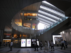 大阪駅にて