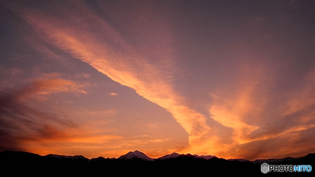 安曇野夕景（燃える雲）