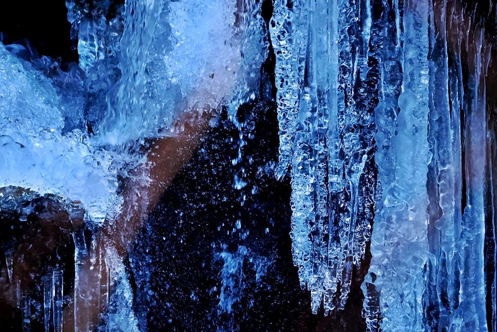 氷**