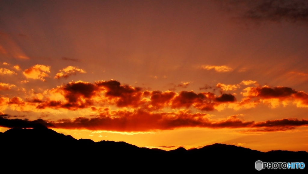 安曇野夕景（淡い光芒）