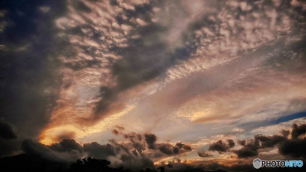 安曇野夕景（うろこ雲）
