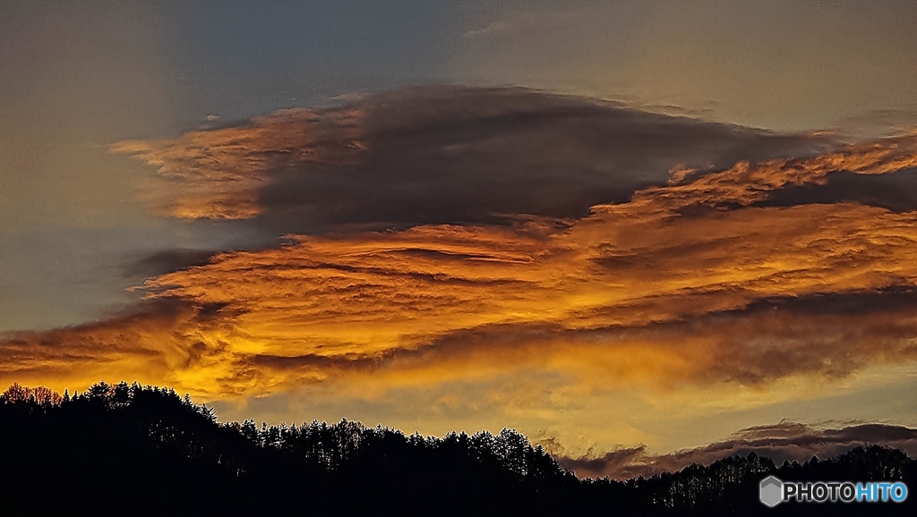 朝焼けの雲