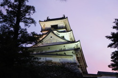夕暮れの高知城