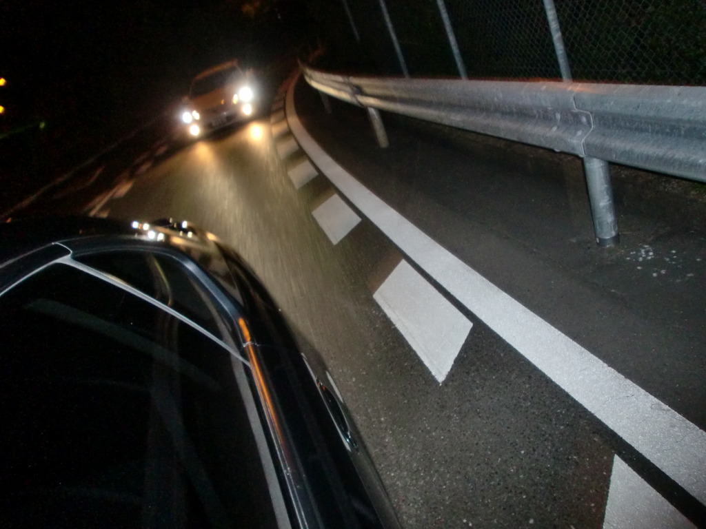 夜のドライブ