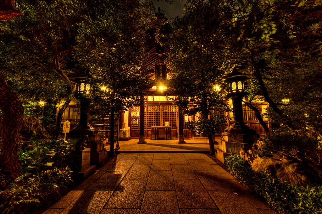 愛宕神社 夜の輝き