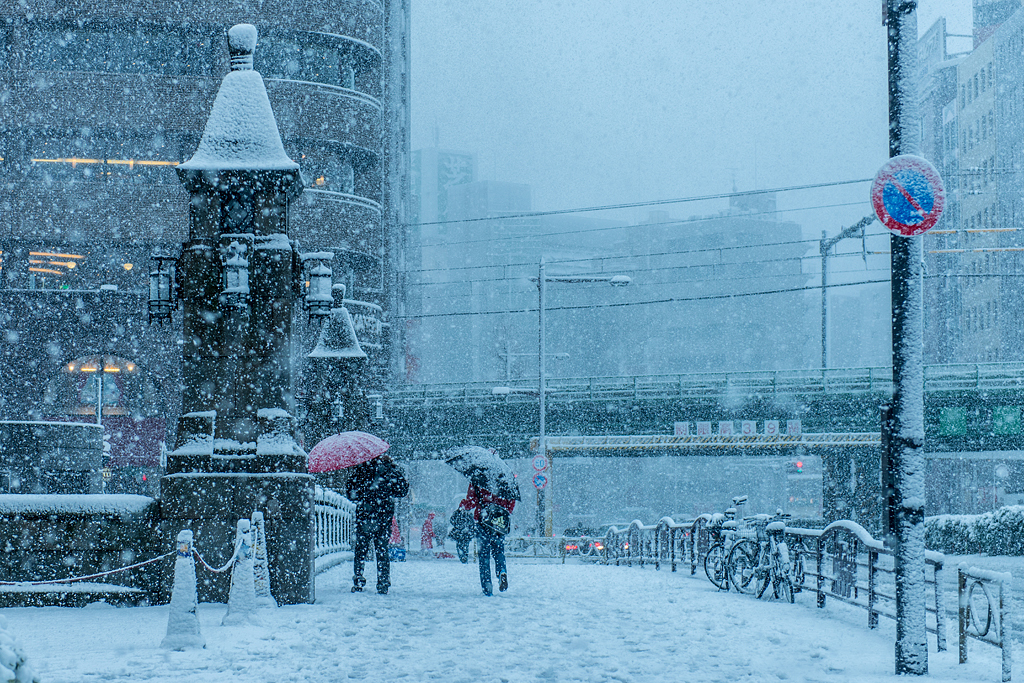 ある雪の日の秋葉原(万世橋１)