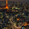 東京タワーと輝く街の道