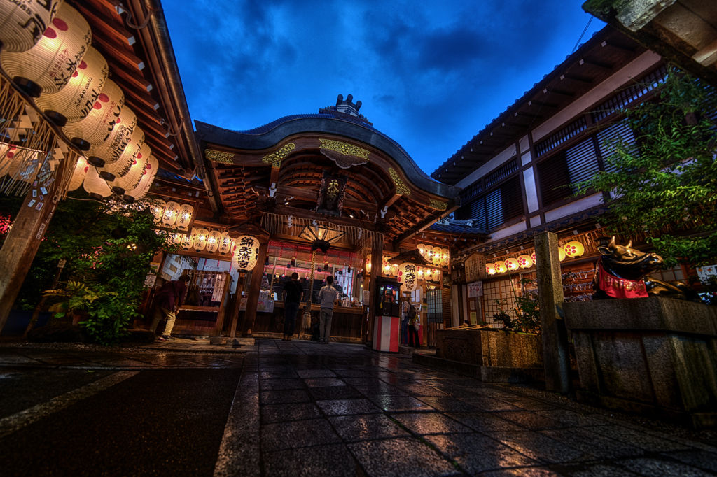 錦天満宮 夜の輝き