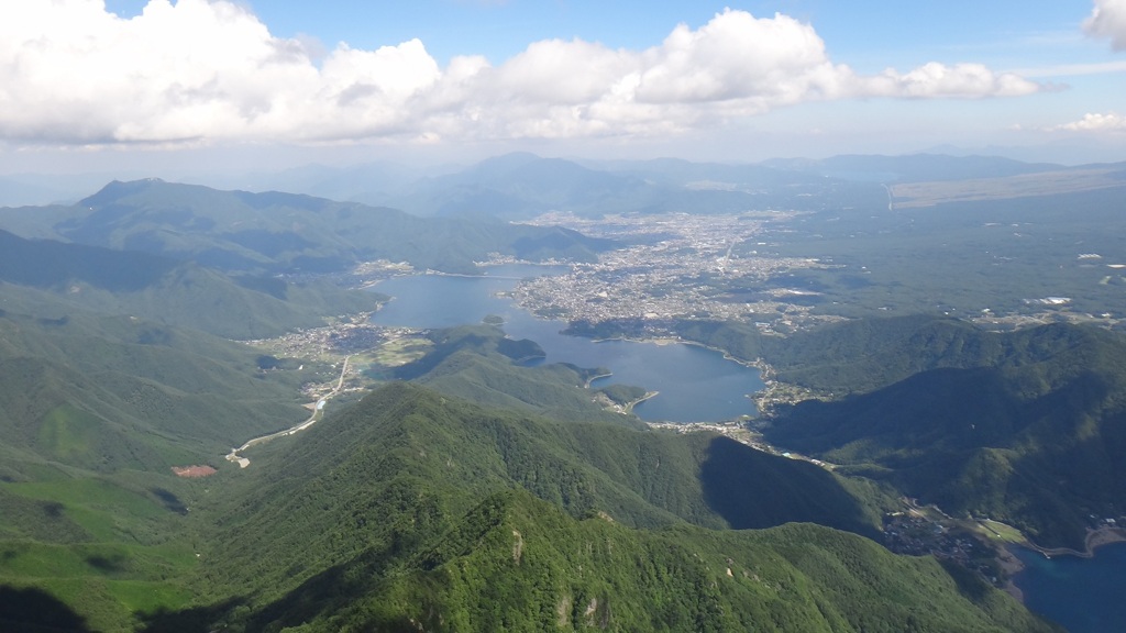 2012年8月25日　河口湖フライト　河口湖と山中湖