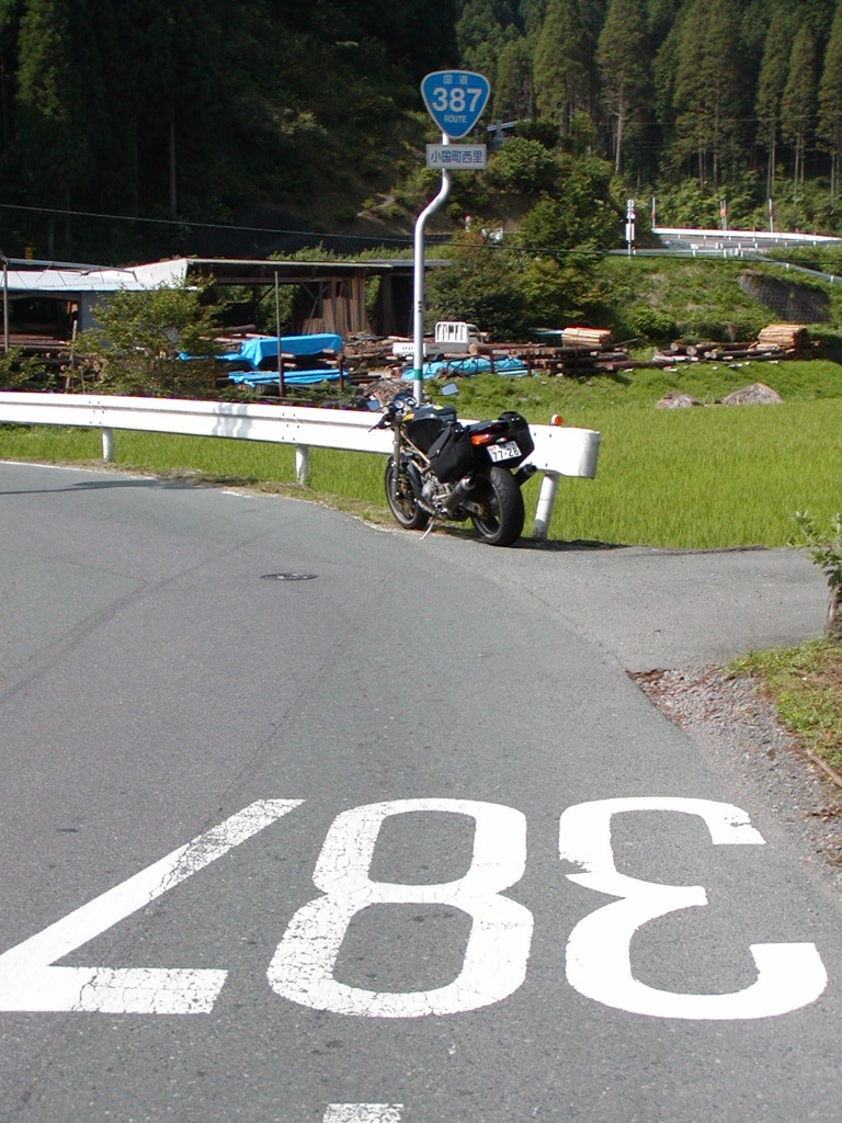 R387