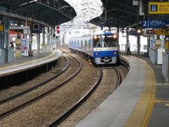 京急平和島　2100系高速通過