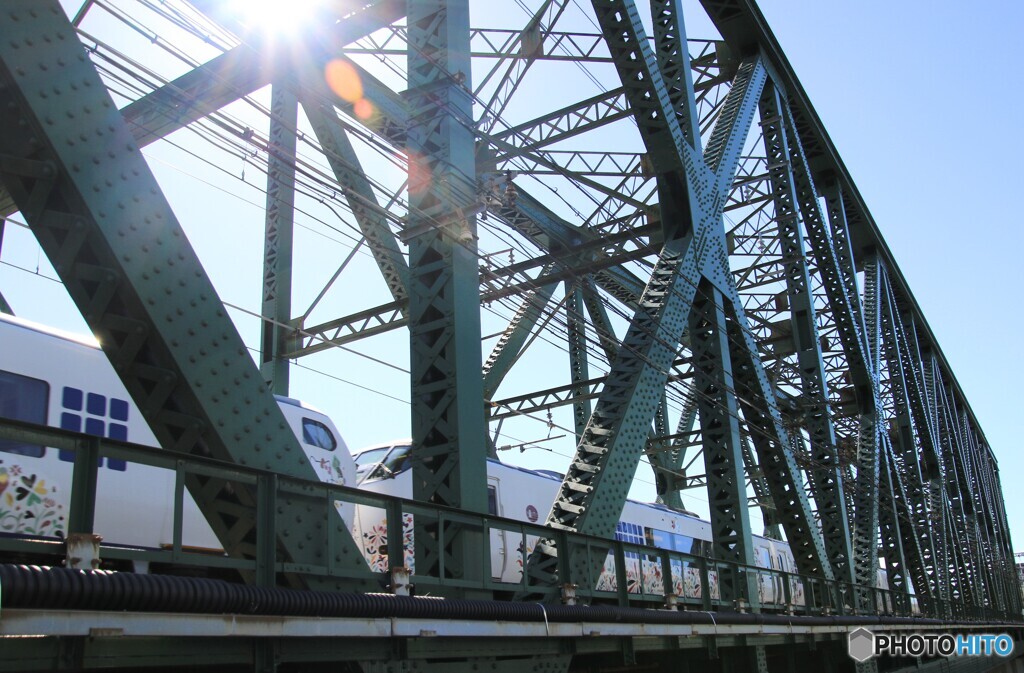 岩崎運河橋梁をいく　