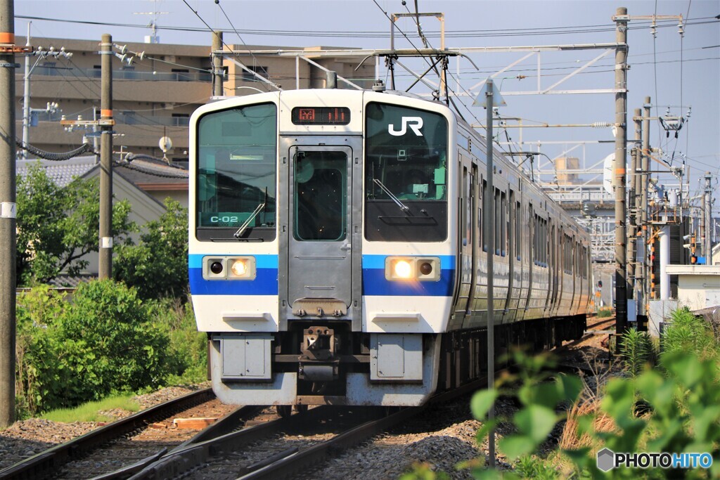 朝の備前西市駅前2