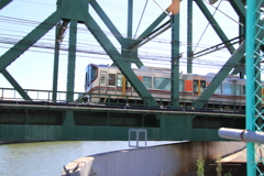 大阪環状線と岩崎運河橋梁