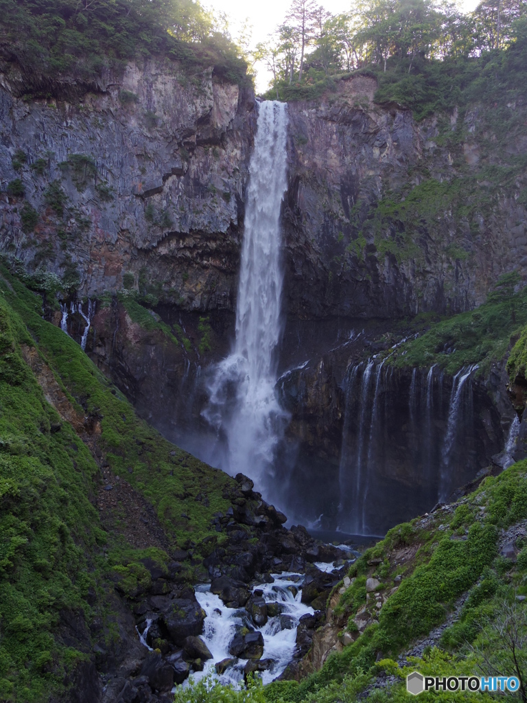華厳の滝