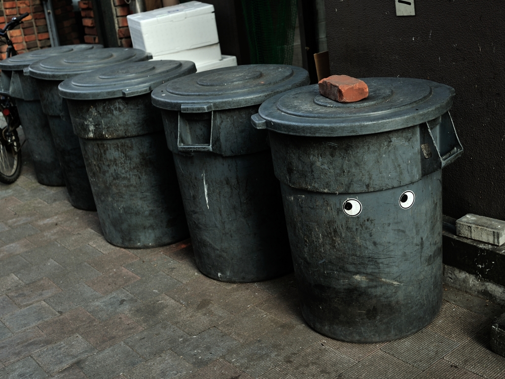 すべてのどーでもいいもの達に告ぐ