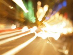 光のスピードで