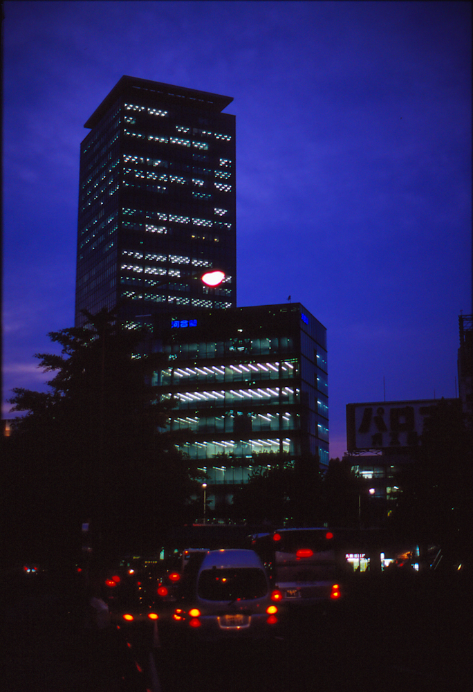 不穏な夜