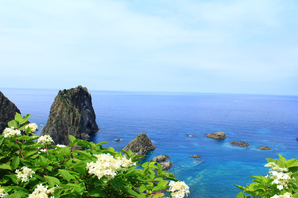 島武意海岸 思わず息をのむほどの美麗さ
