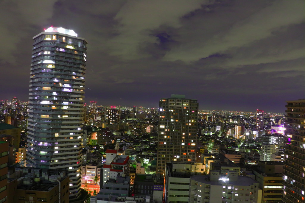 池袋の夜