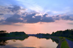 秋の夕景 【南亀川】